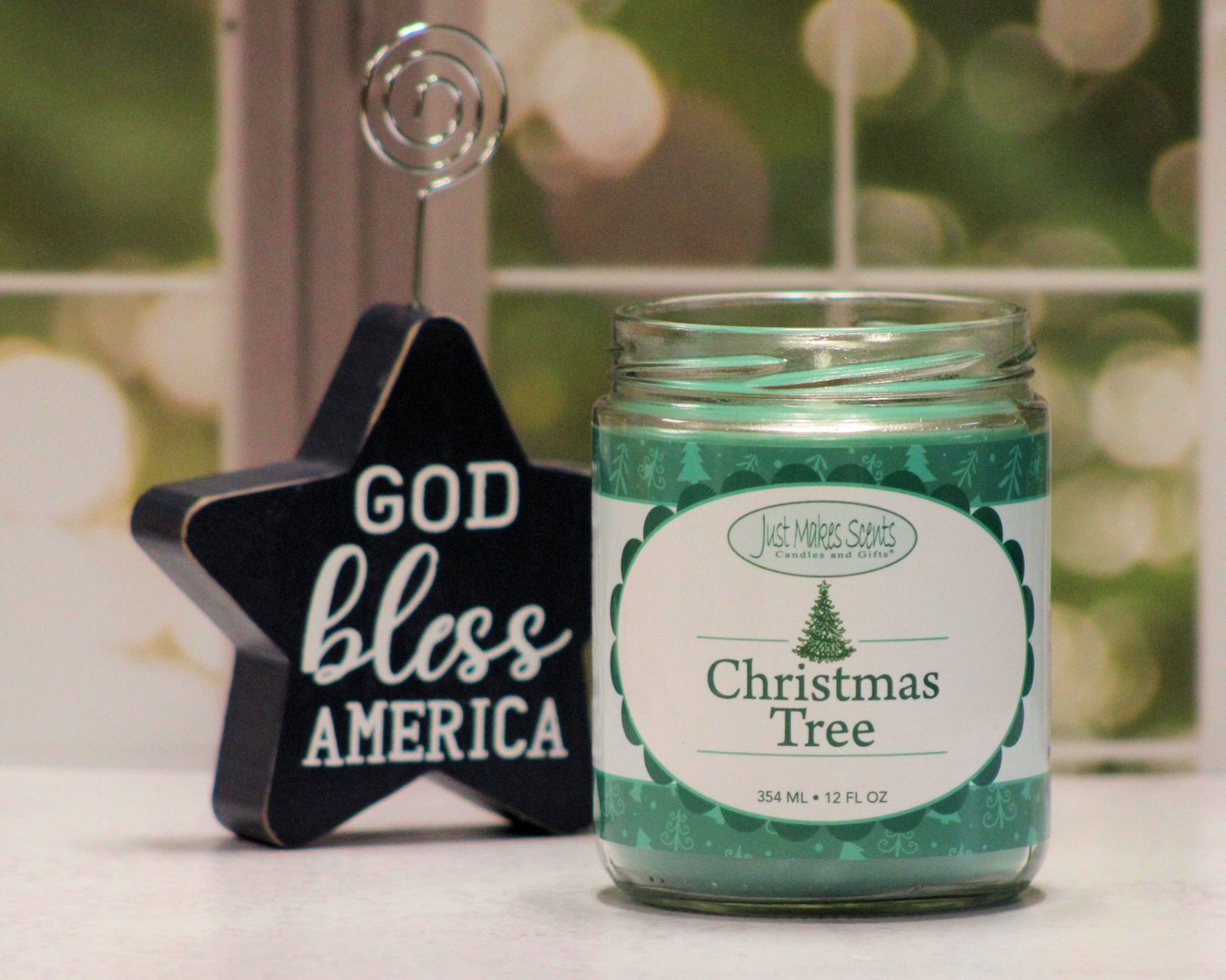 Christmas Tree Scented Candle (12 oz)