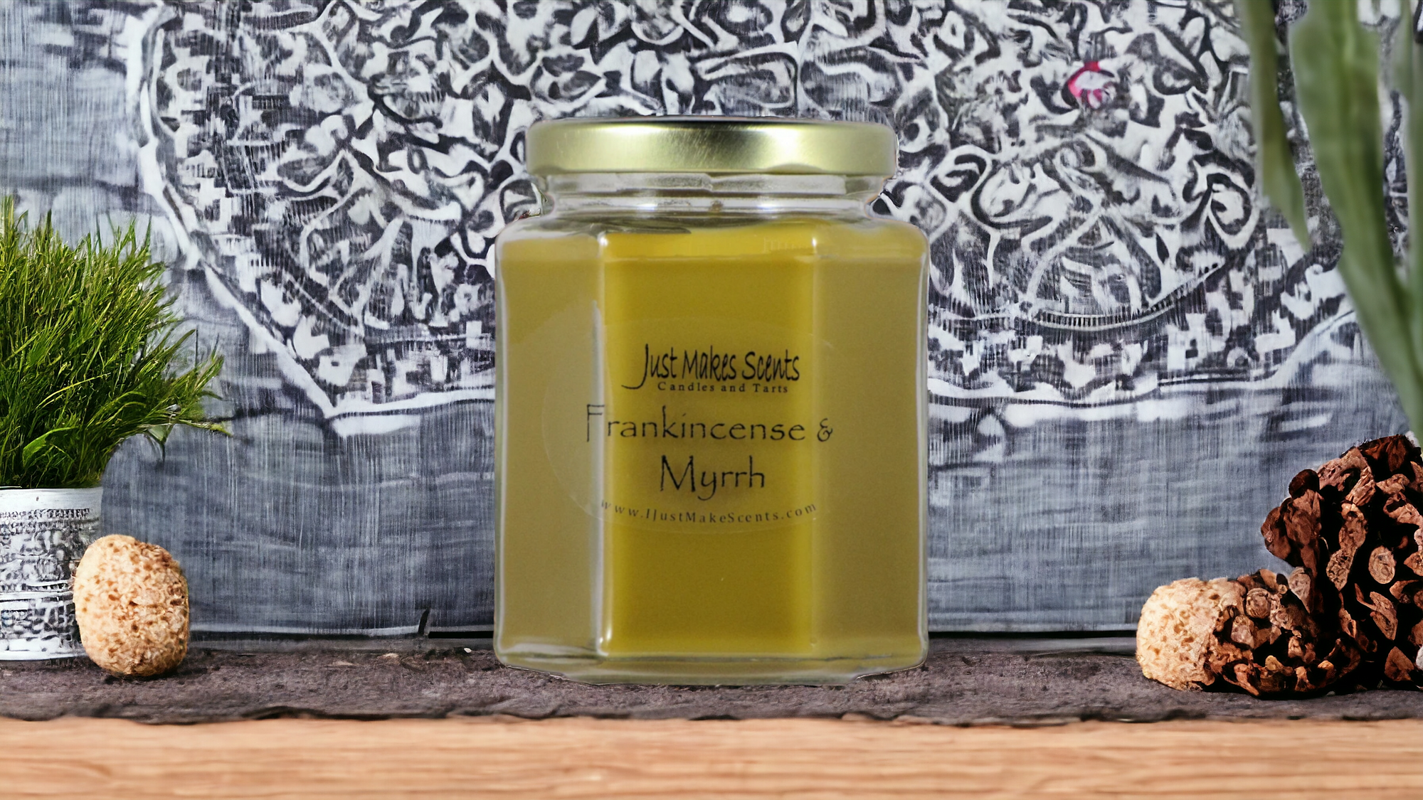 Frankincense & Myrrh Scented Candle - 8 oz