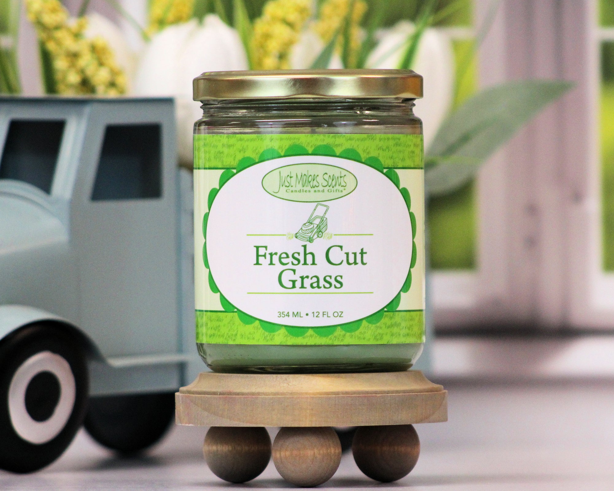 Fresh Cut Grass Scented Candle - 12 oz