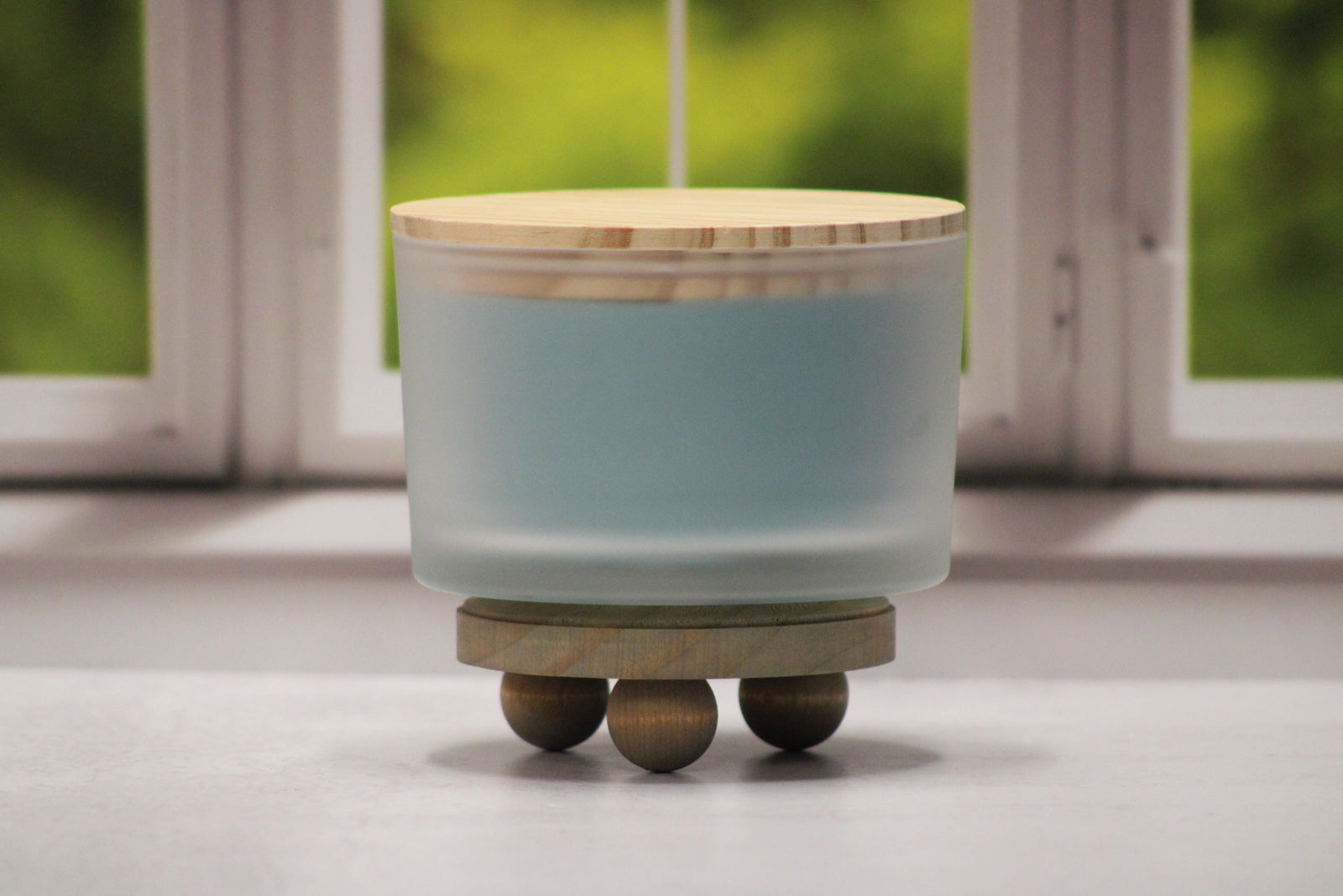 3 Wick - Fresh Linen Scented Odor Eliminator Candle (17 oz)