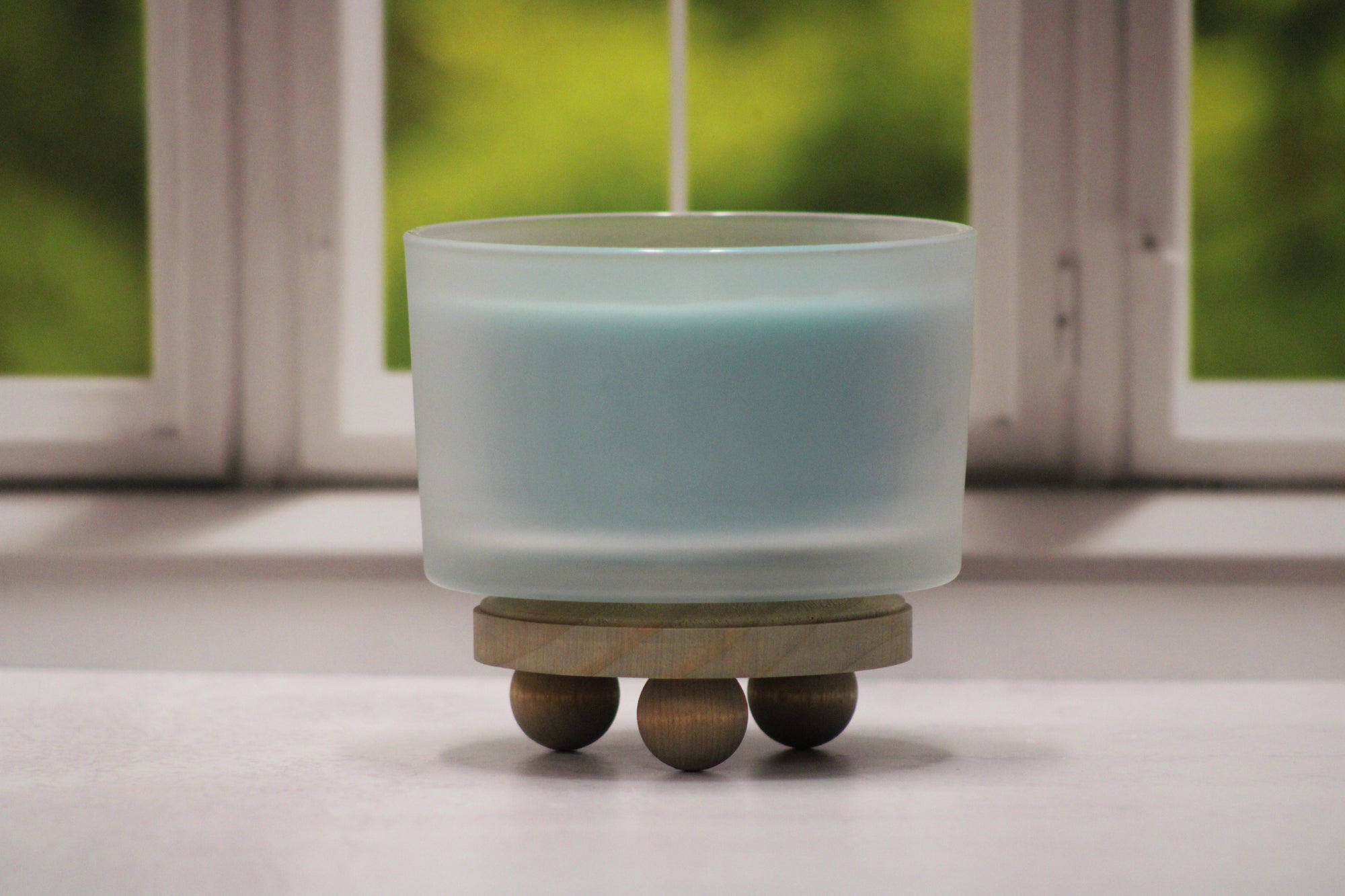 3 Wick - Fresh Linen Scented Odor Eliminator Candle (17 oz)
