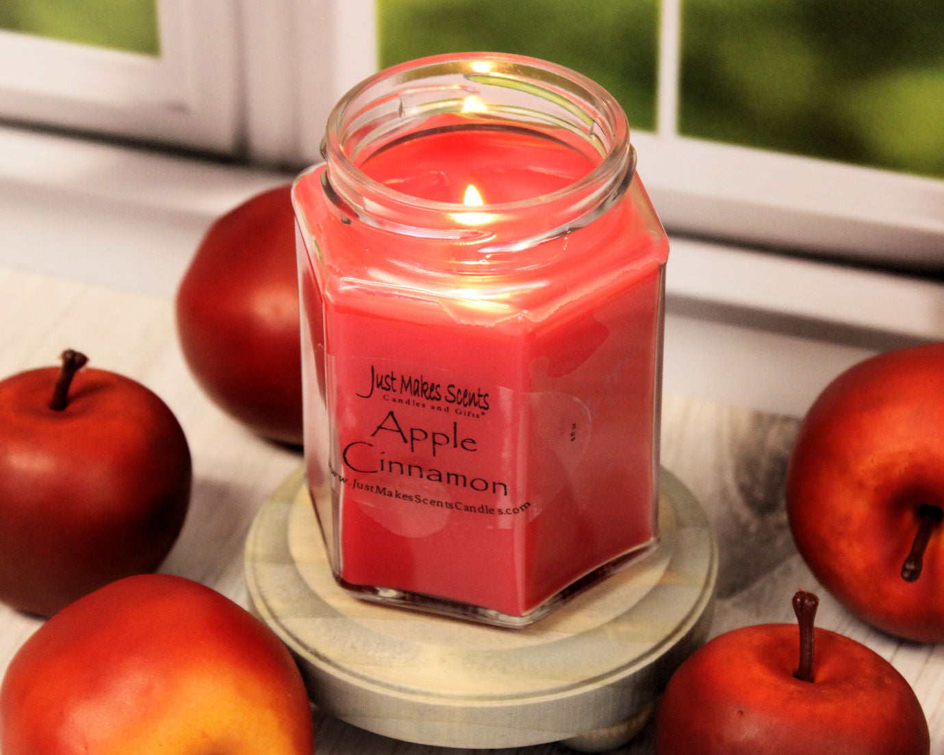 Apple Cinnamon Scented Candle