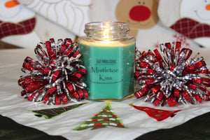 Mistletoe Kiss Christmas Candle